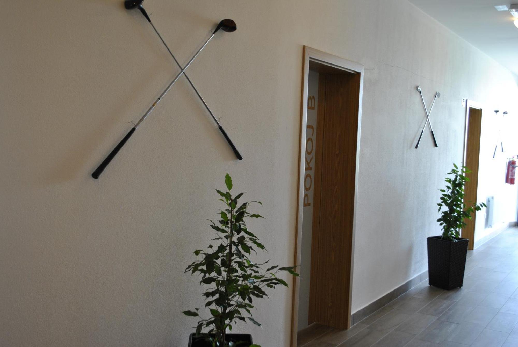 Hotel Golf Jezera Ostrožská Nová Ves Kültér fotó